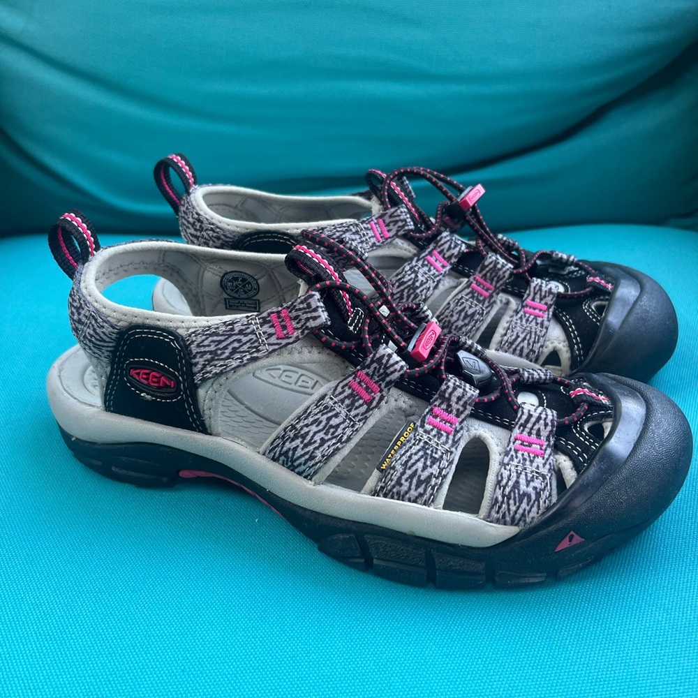 KEEN Newport H2 sandals